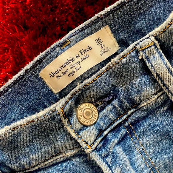 ABERCROMBIE SUPER SKINNY ANKLE HIGH RISE - Picture 3 of 9